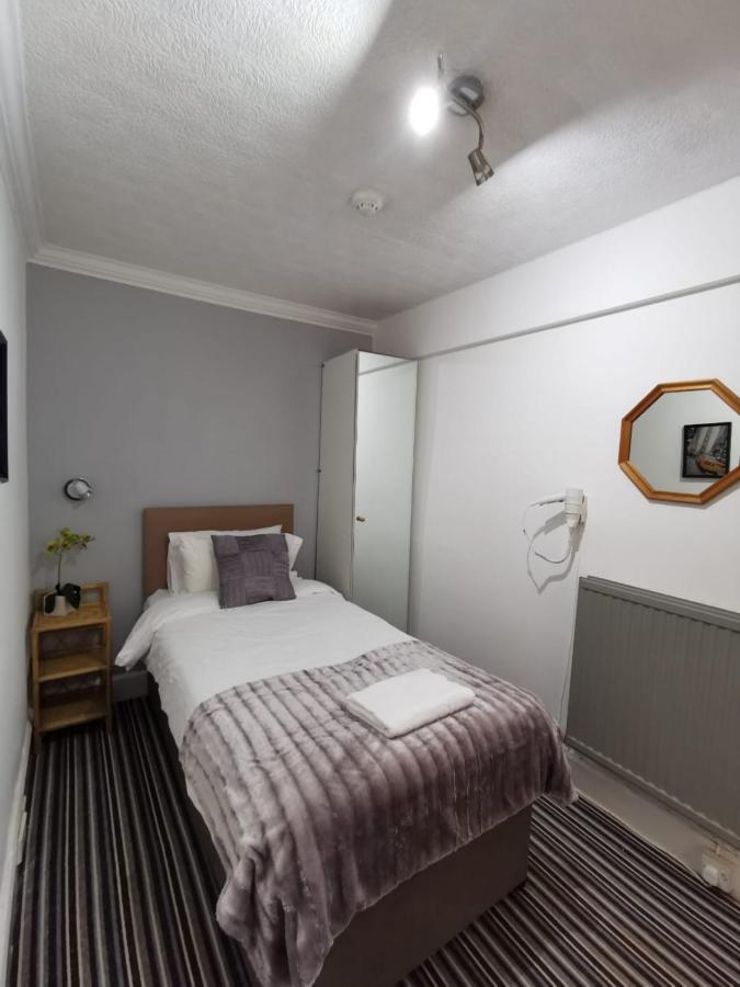 Edinburgh Rays Guest House Bagian luar foto